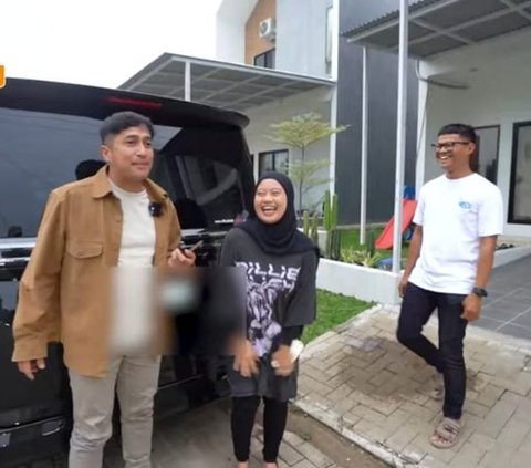 Irfan Hakim Melongo Melihat Rumah Mewah Komika Musdalifah, Toiletnya Banjir 'Biasa Orang kaya Kamar Mandinya Kering'