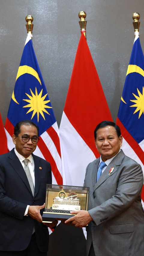 Isi Pertemuan Prabowo dan Menhan Malaysia di Kemenhan<br>