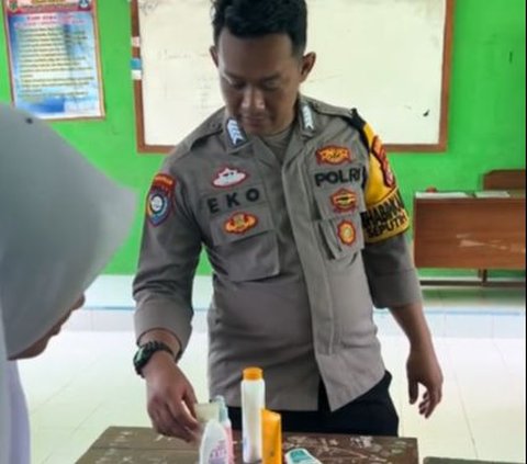 Viral Momen Polisi Lakukan Razia Kosmetik Milik Siswi SMP, Aksinya Curi Perhatian