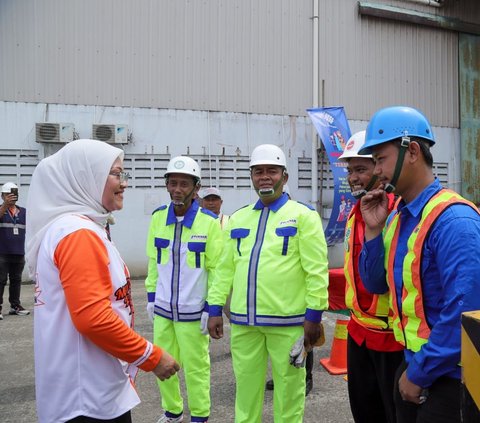 Kemnaker Berkomitmen Tingkatkan Kompetensi Tenaga Kerja Yang Tersertifikasi