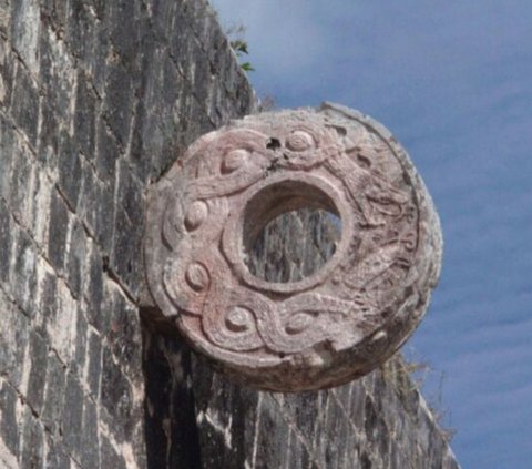 Dianggap Permainan yang Dicintai Para Dewa, Ada Ritual Khusus Bangsa Maya Kuno sebelum Bermain Bola