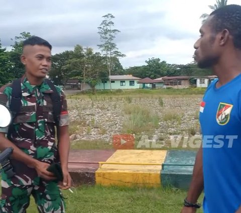 Prajurit TNI Asal Papua Pakai Gelang 'Sakti' Bisa Sembuhkan Penyakit, 'Jangan Dipegang Nanti Kau Sakit'