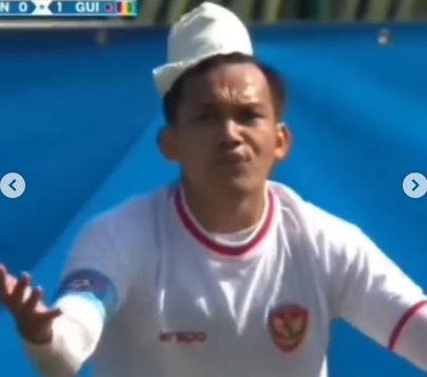 8 Photos of Witan Sulaeman with Bandage on His Head during Indonesia Vs Guinea Went Viral, Netizens: Looks Like Wearing a Peci