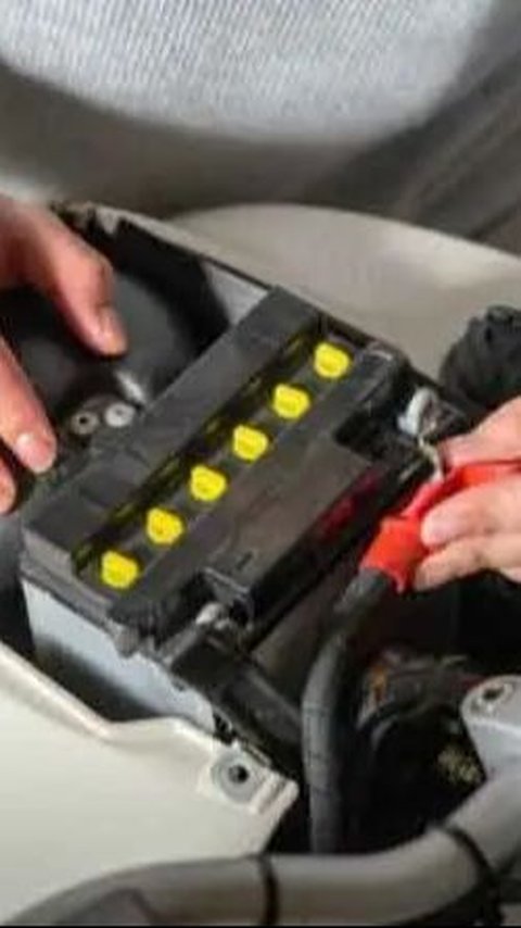 10 Penyebab Aki Motor Cepat Habis dan Cara Mengatasinya - Motor Otosia.com