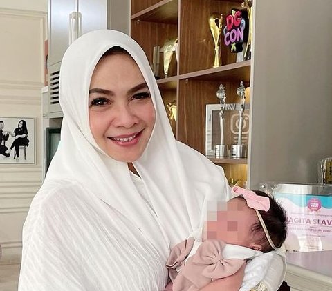 Rieta Amilia Says Baby Lily Joins Raffi Ahmad and Nagita Slavina's Household