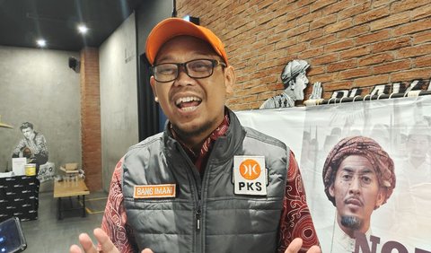 Imam Budi Hartono saat ini menjabat sebagai Wakil Wali Kota Depok sekaligus juga sebagai Ketua DPD PKS Kota Depok.<br>