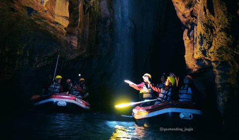 Kedalaman Sungai yang Berbeda-beda