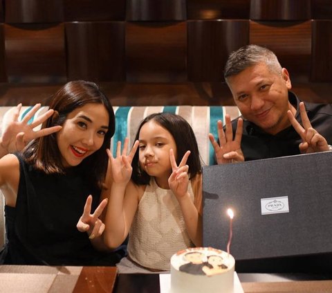 Stay Compact Even Though Separated, 8 Photos of Gisel and Gempi Celebrating Gading Marten's Birthday