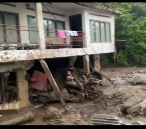 BPBD: 13 Warga Sumbar Meninggal Akibat Banjir Lahar Dingin