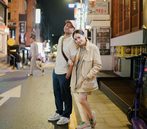 Tampil Santai Pakai Celana Pendek di Korea Selatan, Penampilan Nagita Slavina Cantik Menggemaskan Bak ABG