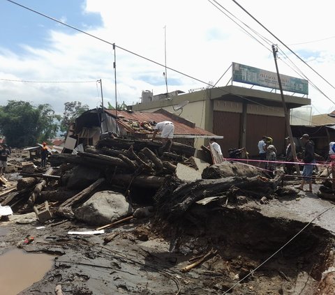 18 Warga Meninggal Akibat Banjir Lahar Dingin dan Longsor, Pemkab Agam Tetapkan Status Tanggap Darurat