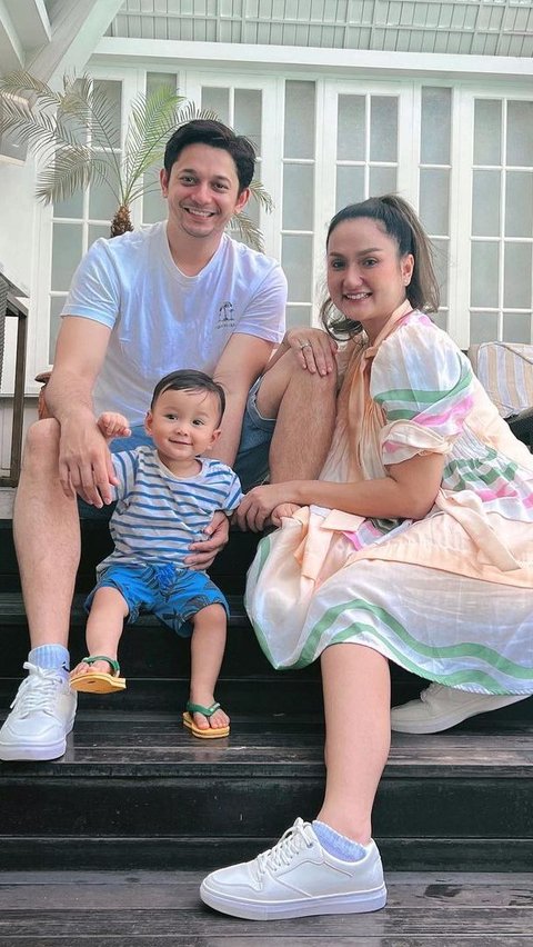 Cheated Multiple Times, Tengku Dewi Putri Chooses Divorce from Andrew Andika After Giving Birth
