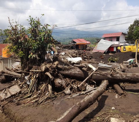 Bertambah Lagi, Korban Meninggal Akibat Banjir Bandang dan Lahar Dingin di Sumbar Jadi 37 Orang