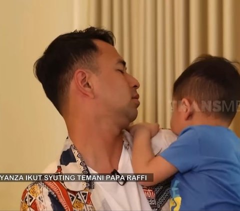 Lucunya Rayyanza Diam Seribu Bahasa saat Tiba-tiba Diajak Syuting, Raffi Ahmad 'Dia Gak Dibayar, Dia Tahu'