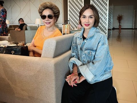 Cerita Sara Wijayanto Bertemu Dewi Soekarno di Bandara, Gemetar saat Foto Bareng 'Cantiknya Awur-awuran'