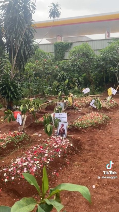 7 Korban Kecelakaan Maut Bus Rombongan SMK Lingga Kencana Dimakamkan Berdekatan, Warganet Ikut Sedih