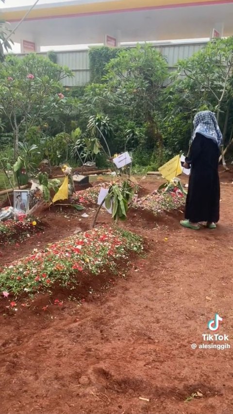 7 Korban Kecelakaan Maut Bus Rombongan SMK Lingga Kencana Dimakamkan Berdekatan, Warganet Ikut Sedih