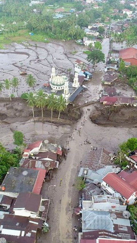 Facts of Cold Lahar Floods from Mount Marapi Hits 4 Areas in West Sumatra, 37 People Dead