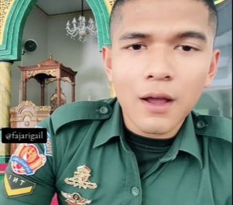 Gagah dan Ganteng, Prajurit TNI AD Ini Melantunkan Sholawat Tarhim Bikin Merinding