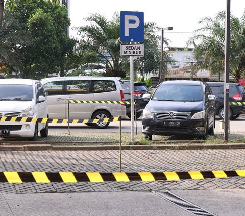 Viral Pengunjung Kena Getok Rp150.000, Segini Tarif Parkir Resmi di Masjid Istiqlal