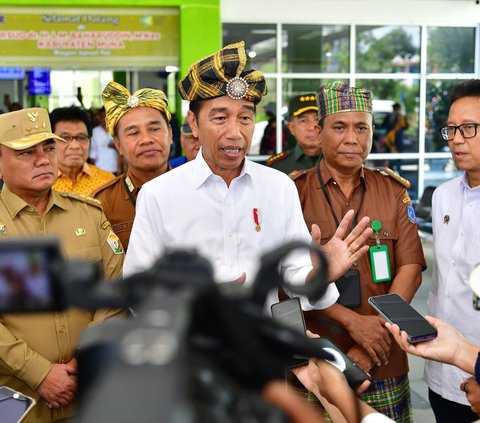 Jokowi Siapkan Rp15 Triliun untuk Pembangunan Jalan Rusak di Tahun 2024