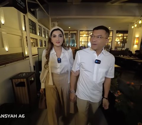 10 Potret Anang & Ashanty di Momen Anniversary Pernikahan ke-12, Dapat Kejutan dari Anak-anak di Atas Kapal