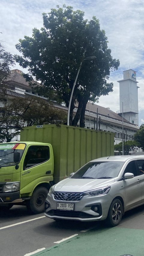 Polisi Usul Pelegalan Parkir di Luar Masjid Istiqlal Usai Viral Pengendara Dipatok Rp150 Ribu, Ini Alasannya