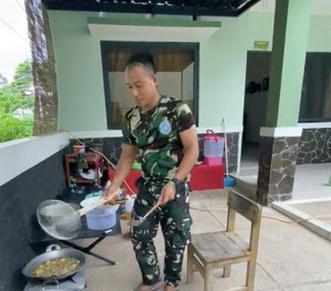 Prajurit TNI Tak Gengsi Jualan Nasi Demi Nambah Penghasilan, Masak Sendiri Sebelum Subuh