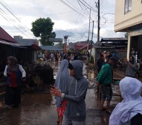 Tersapu Banjir Bandang di Padang, Guru Honorer Terseret Hingga 70 Kilometer Lebih & Ditemukan Tewas