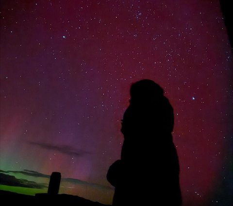 Menakjubkan! 10 Foto Nana Mirdad dan Andrew White Melihat Penampakan Aurora Langka di New Zealand