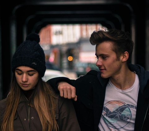 60 Sad Love Words about Romantic Relationships, Once Beautiful Now Becomes a Wound