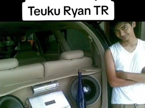 10 Portraits of Teuku Ryan's Hedonistic Style as a Teenager, His Expensive Hobbies