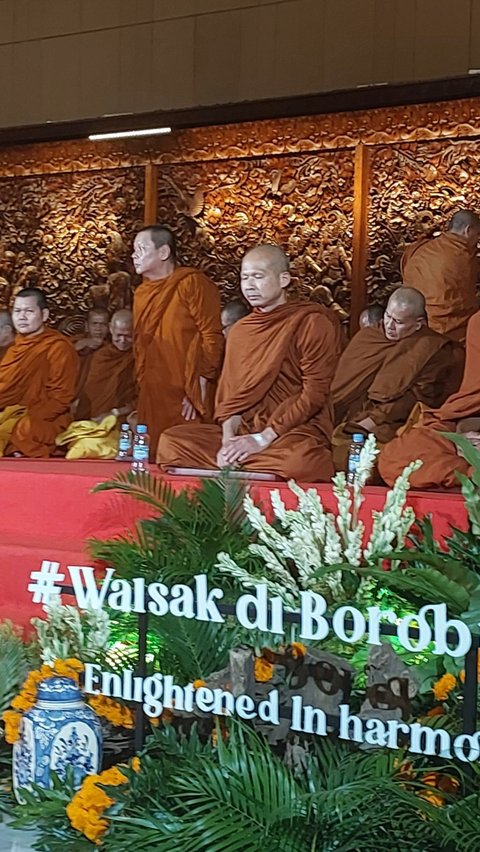 Alasan 40 Bhikkhu Jalan Kaki dari TMII ke Borobudur