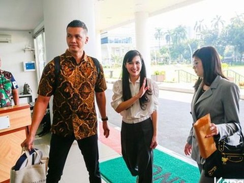 FOTO: Mengintip Suasana Ruangan Penyidik Kejagung saat Sandra Dewi Diperiksa Terkait Kasus Korupsi