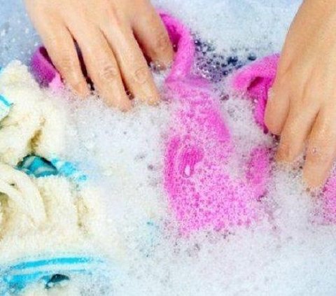 Viral! Forgot to Soak Dirty Doormat for Too Long, Suddenly Grew Umbrella Mushroom, Netizens: 'Make it Seblak Topping'
