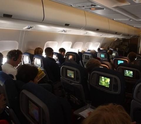Pilot Reveals the Best and Safest Seats on an Aircraft During Turbulence, Your Seat Choice Might Change After Reading This