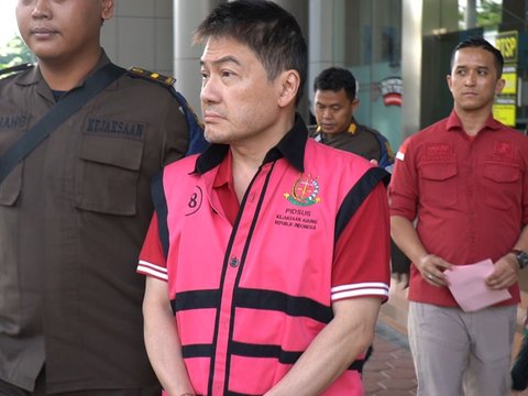 Kejagung Limpahkan Crazy Rich Surabaya Tersangka Korupsi Jual Beli Emas Antam ke Kejari Jaktim