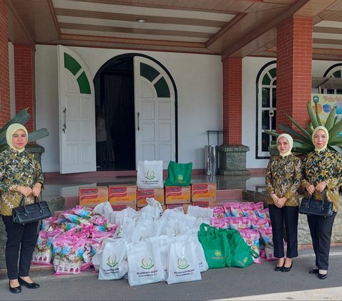 Kajari Ogan Komering Ulu Salurkan Bantuan Pokok ke Korban Banjir Sumsel