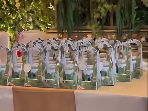 After Chicken Children, Now Viral Again Unique and Anti-Mainstream Betta Fish Wedding Souvenirs
