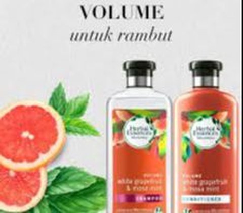 Rekomendasi shampo terbaik untuk mengatasi rambut tipis agar tampak lebih bervolume.