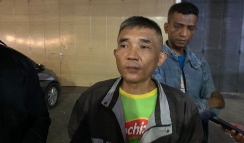 Bukan hanya itu, Amin juga diduga mendapat tekanan setelah video petugas Dishub minta martabak itu viral di media sosial.