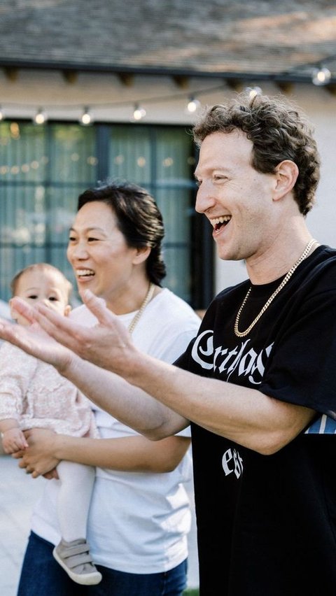 Portrait of Fun 40th Birthday Mark Zuckerberg, Celebrated with Family