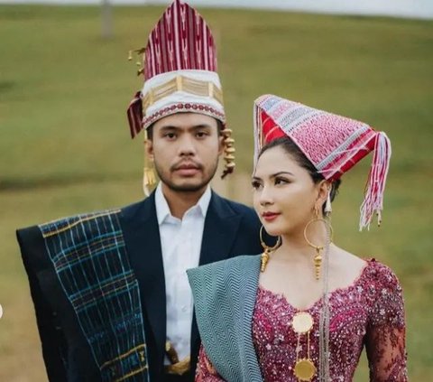 10 Artis Indonesia yang Menikah Berkat Campur Tangan Sahabat