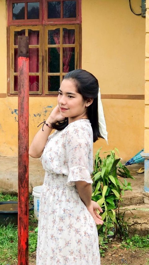 Potret Cantik Chetryn Peto, Kakak Betrand Peto yang Memesona dan Jago Menyanyi