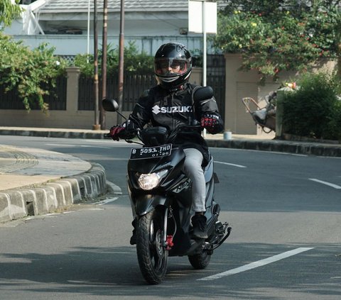 Menghindari Bahaya, Begini Teknik Pengereman Sepeda Motor Yang Baik ...