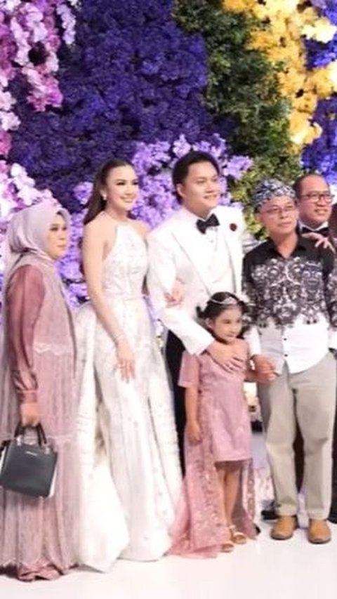 Foster Father of Late Lina Jubaedah Reveals Sule's Family's True Nature When Attending Rizky Febian's Wedding