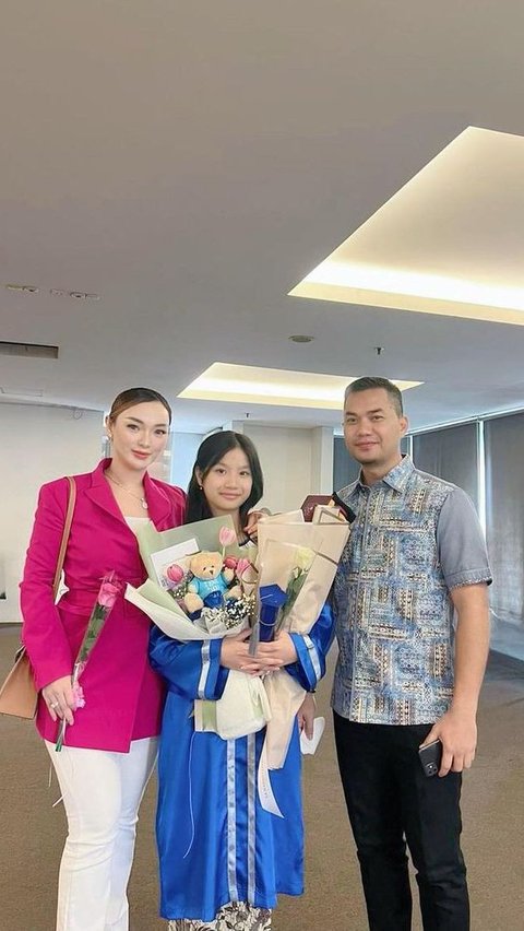 Cantik & Sudah ABG, Aqila Ramadhani Anak Imel Putri Cahyati yang Selalu Berhasil Mencuri Perhatian