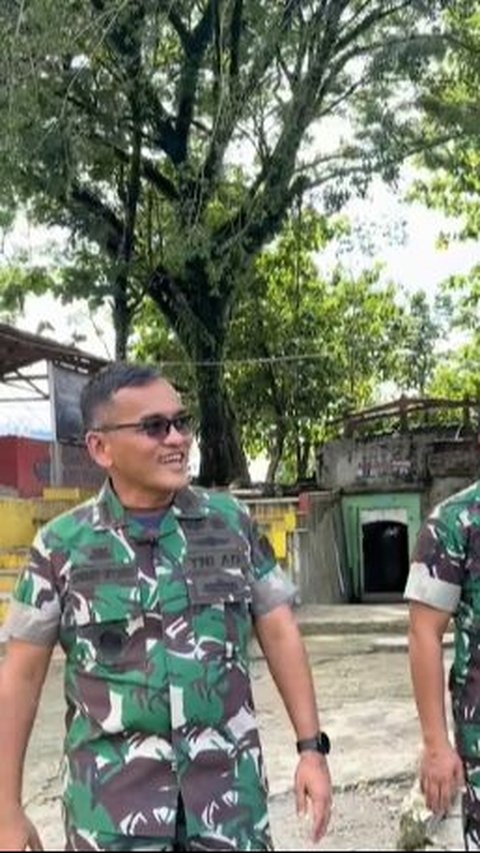 Kolonel Edward Sitorus Melongo Melihat Penjara Pattimura di Dalam Denkav 5 'Pintu Gerbang dari Besi Masih Asli'