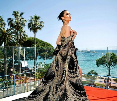 Glamorous Makeup of Cinta Laura on the Cannes Red Carpet, Her Aura is Like a Queen of the World