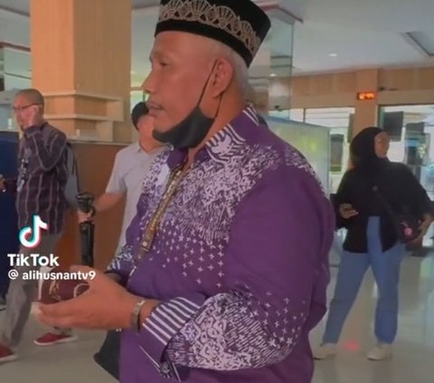 Kisah Supartono, Pemulung dan Tukang Becak Asal Ponorogo yang Berangkat Haji Tahun Ini